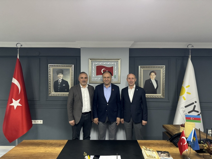 CHP Pendik İlçe Başkanı ve Yönetimi, İYİ Parti İlçe Başkanına Hayırlı Olsun Ziyaretinde Bulundu
