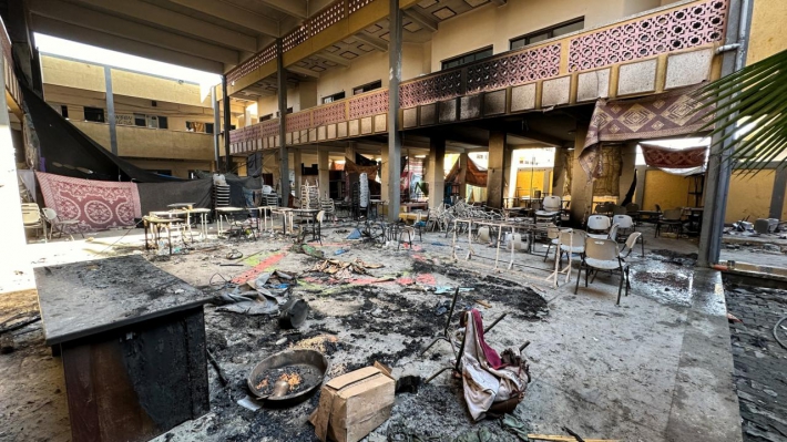 İsrail Mülteci Kampı'nı bombaladı: Ölü ve yaralılar var