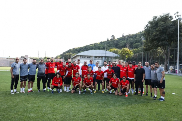 Pendikspor’un Formaları Yeniledi!
