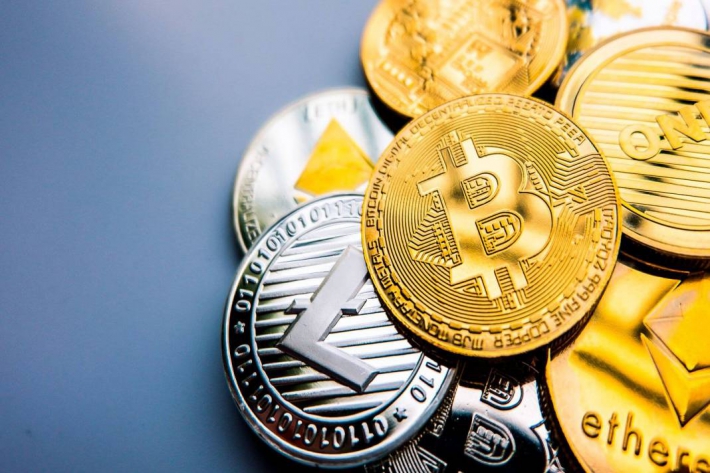 Bitcoin dolar zincirini kırdı! ￼
