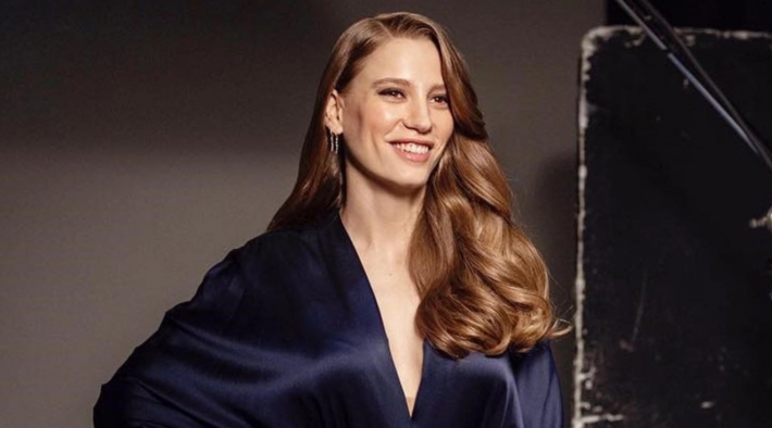 Serenay Sarıkaya Kimdir? Kariyeri Nasıl Başladı ve Tüm Başarıları