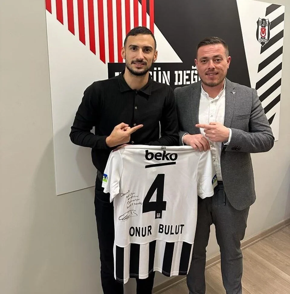 Beşiktaş Onur Bulut ile 3.5 yıllık sözleşme imzaladı
