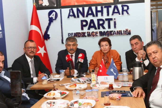 Anahtar Partisi Pendik İlçe Teşkilatından Basınla Buluşma ve Esnaf Ziyareti