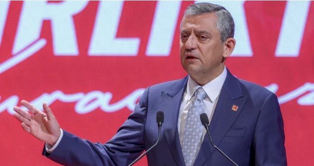 CHP İstanbul İl Başkanlığı Krizi: Siyasi Tepkiler ve Son Gelişmeler