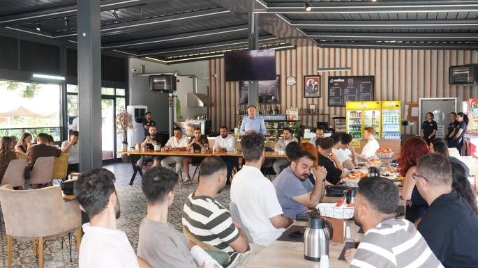 CHP Pendik Gençliği Kahvaltı Programında Buluştu
