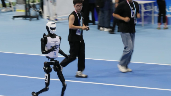 Çin’de Dünya İnsansı Robot Oyunları Başladı