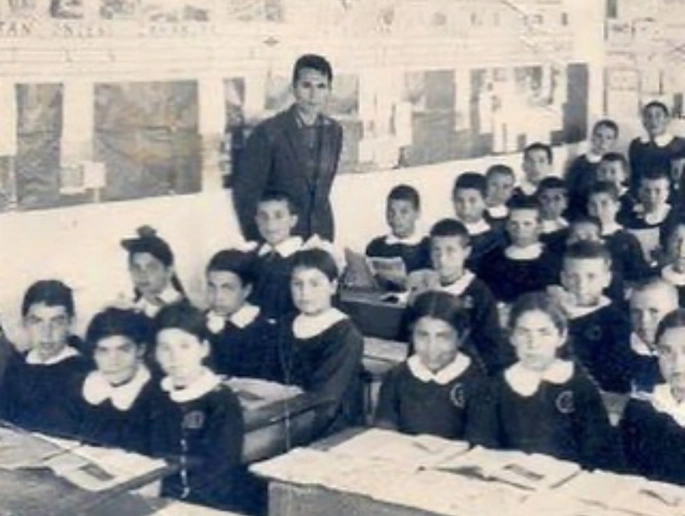 Gerçek Erdem Budur: 48 Yıl Sonra Öğretmeniyle Karşılaşan Bir Öğrencinin Unutulmaz Hikayesi