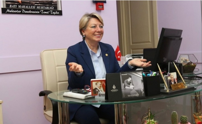 Hülya Büyüktopçu Kimdir?