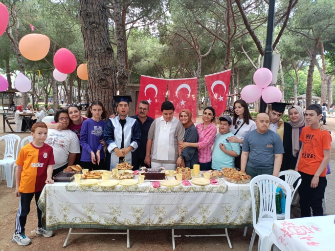 Özel Öğrencilere Özel Mezuniyet Pikniği