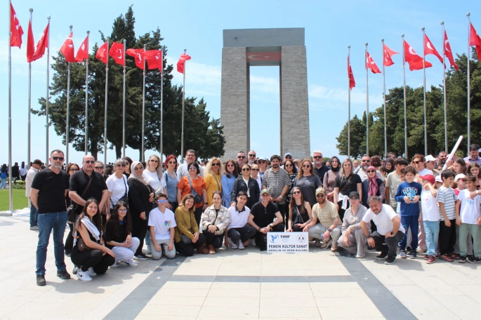 PEKSAD'ın Çanakkale Turu Duygusal Anlara Sahne Oldu