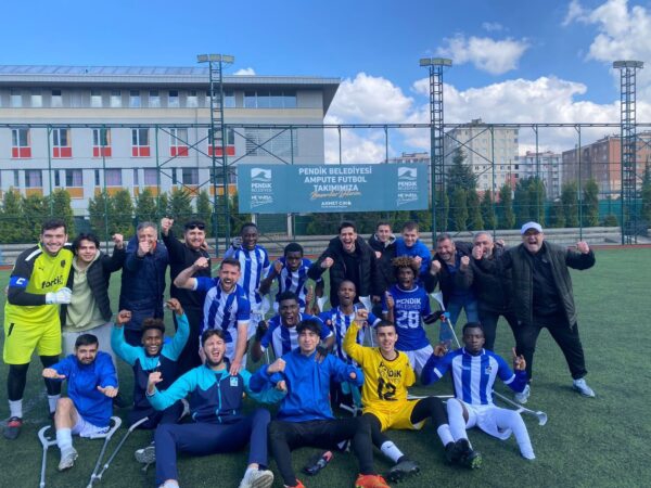 Pendik Ampute Futbol Takımı Türkiye Üçüncüsü