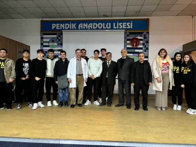 Pendik Anadolu Lisesi, PELEV İşbirliğiyle Prof. Dr. Bedri Alpar'dan İş Hayatında Başarıya Dair Değerli İpuçları