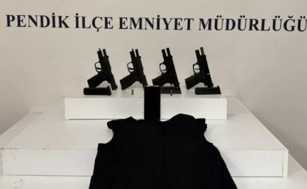 Pendik Kavakpınar’da  4 Ruhsatsız Silah ve Yelek Ele Geçirildi