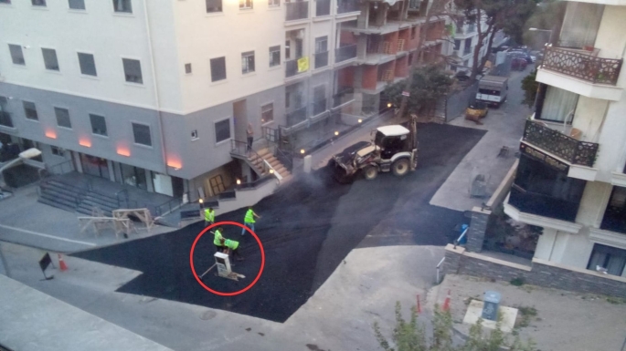 Pendik’te Asfalt Çalışması Yapılırken İnternet Bağlantı Kutusu Ortada Kaldı!