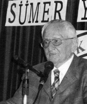 Prof. Dr. Kazım Mirşan: Türk Tarihinin İzlerini Süren Bilim İnsanı